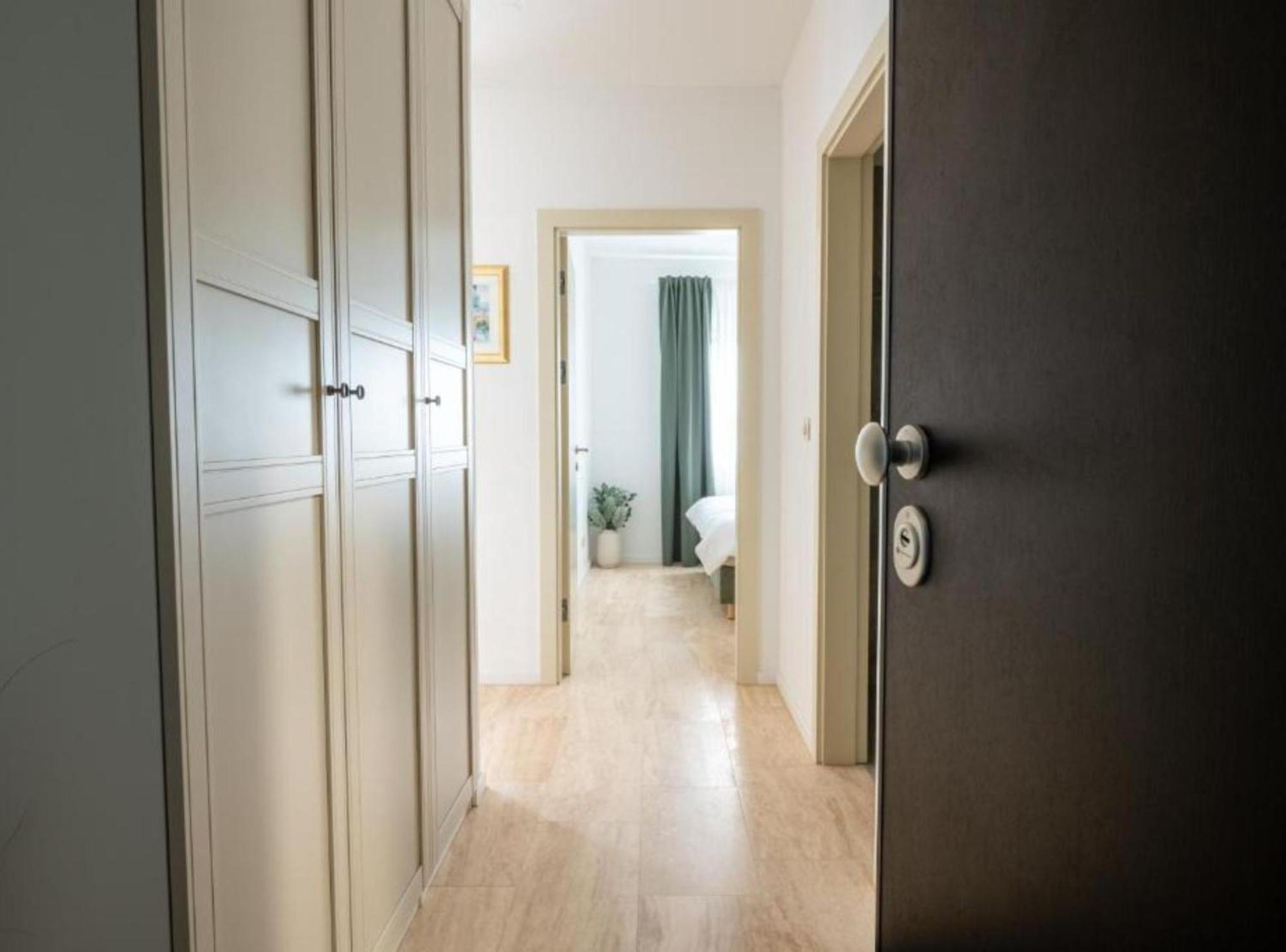 Apartment Kona - Free Parking & Self Check-In Ivanja Reka Extérieur photo